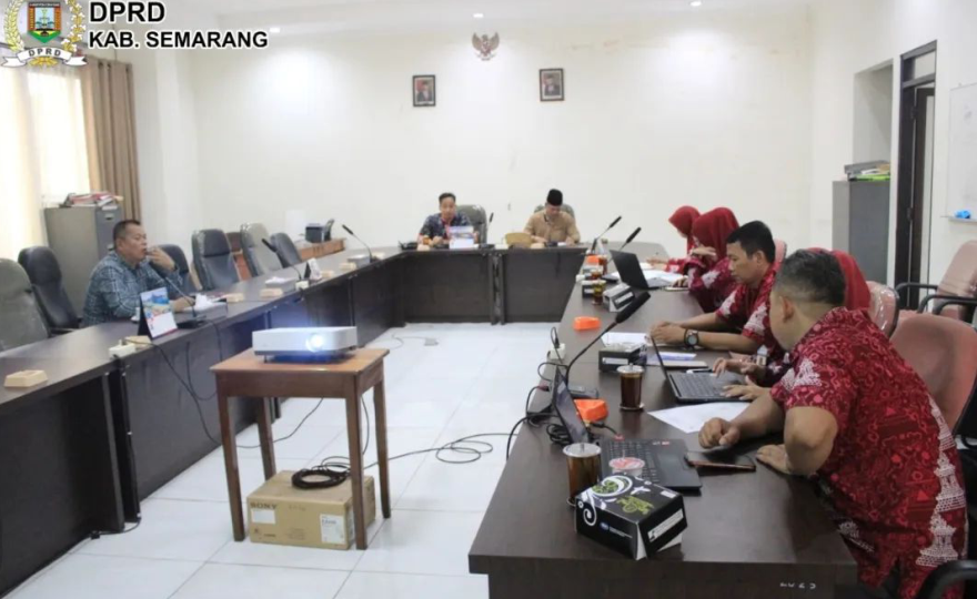 Penyelarasan Raperda Hasil Fasilitasi Gubernur Jawa Tengah