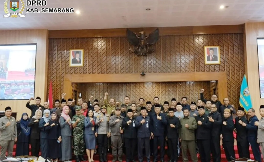 Persetujuan Raperda Menjadi Perda