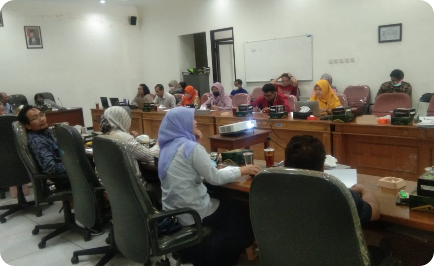 Rapat Pembahasan Penyusunan Raperda Tentang Penyelenggaraan Ketahanan Keluarga