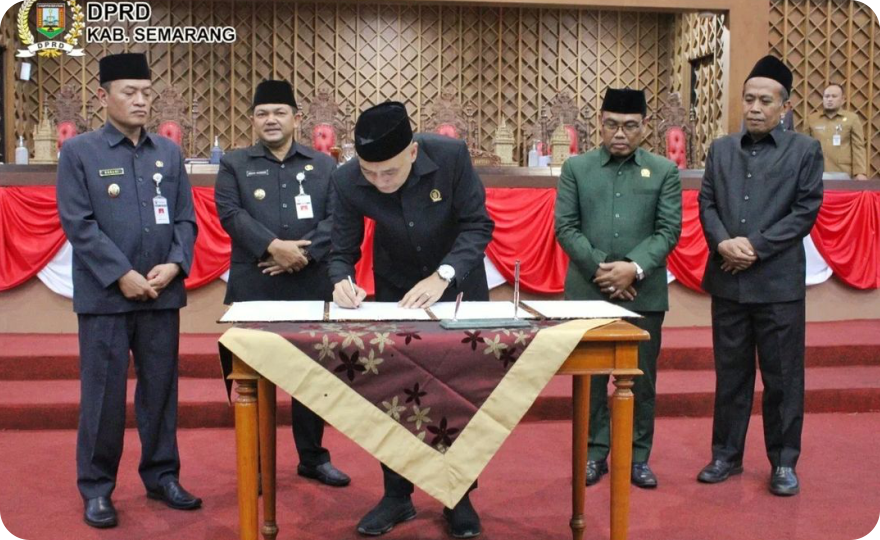 Rapat Paripurna Persetujuan Raperda Tentang Perubahan APBD TA 2022