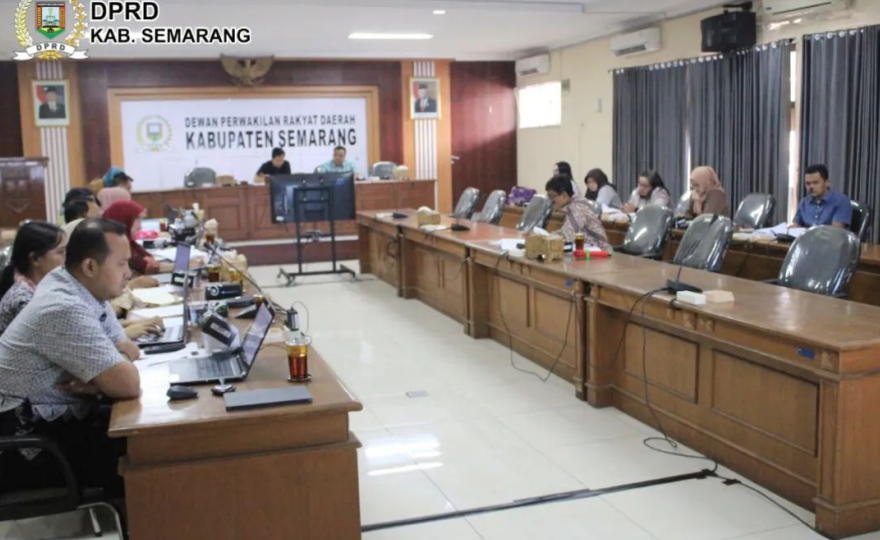 Pembahasan 3 Raperda