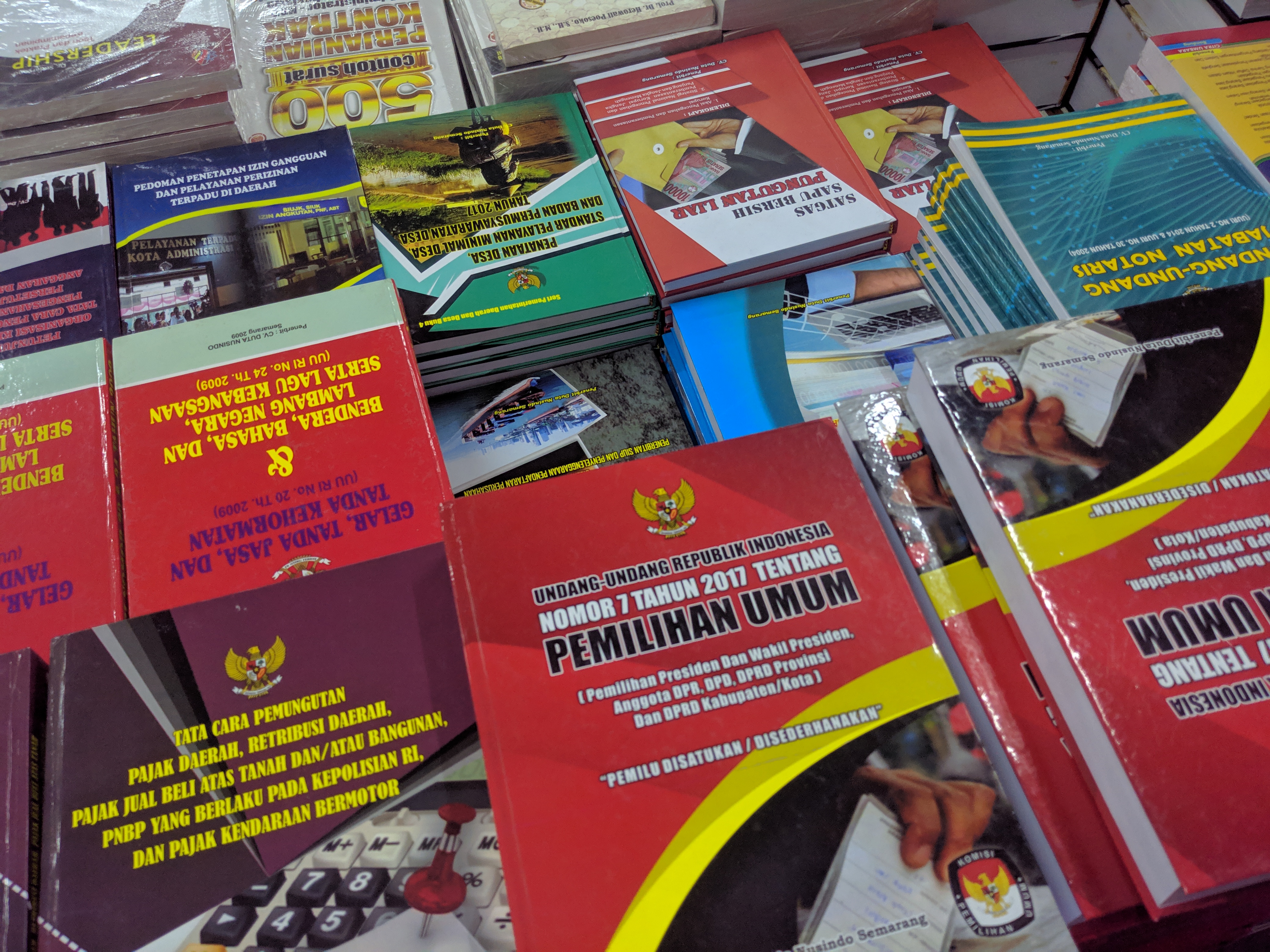 Belanja Modal Menambah Koleksi Buku Produk Hukum