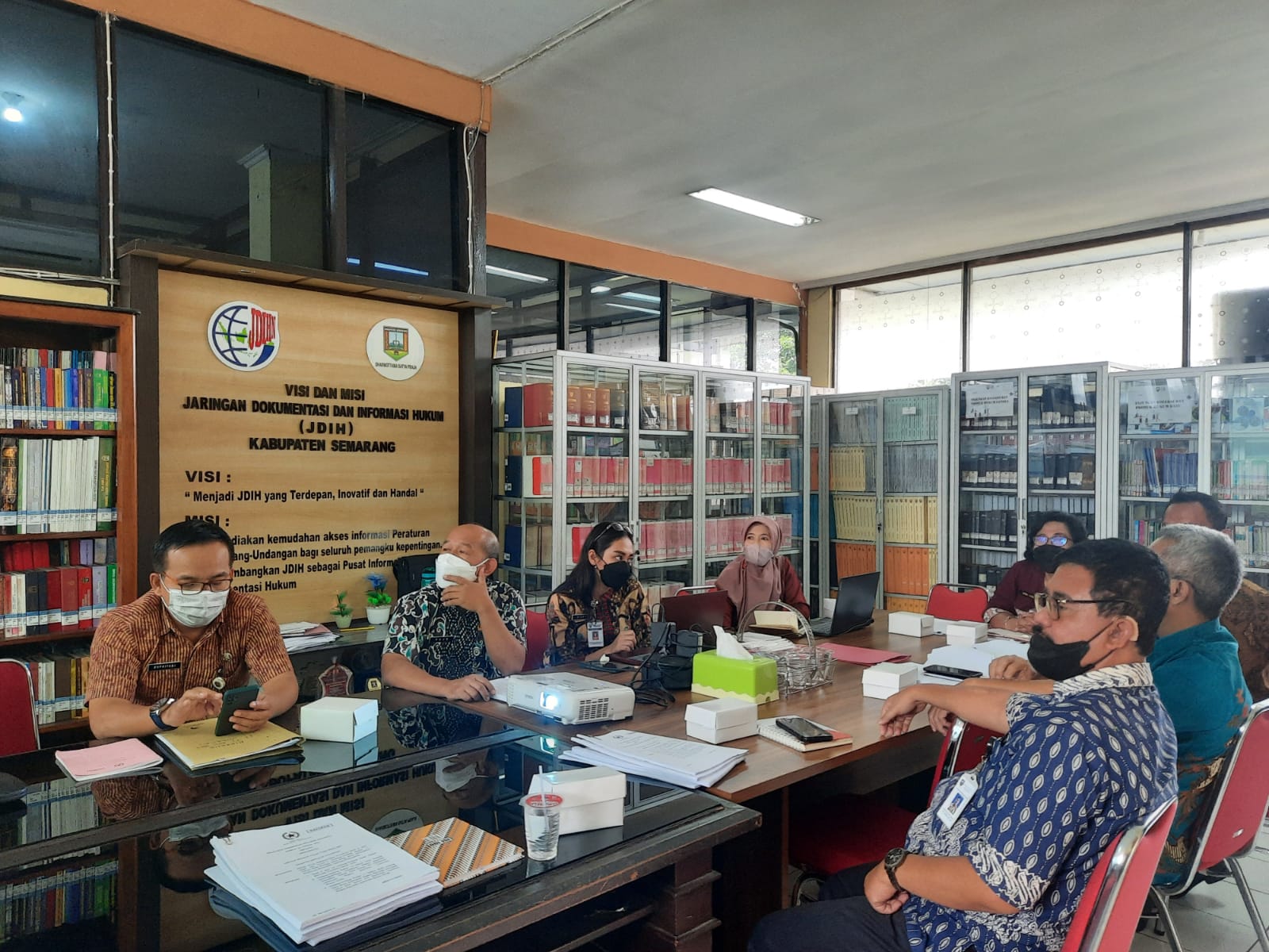 Rapat Pembahasan Raperbup Tentang Kepegawaian Perumda Air Minum Tirta Bumi Serasi